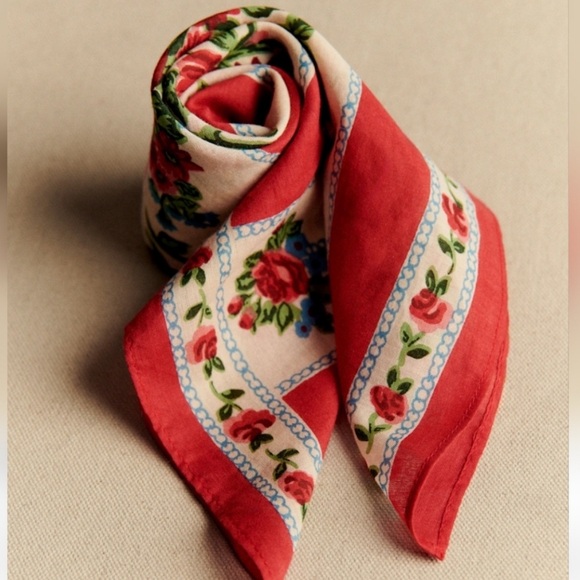 Sezane Accessories - Sézane Gaston Scarf in Margaret New NIB